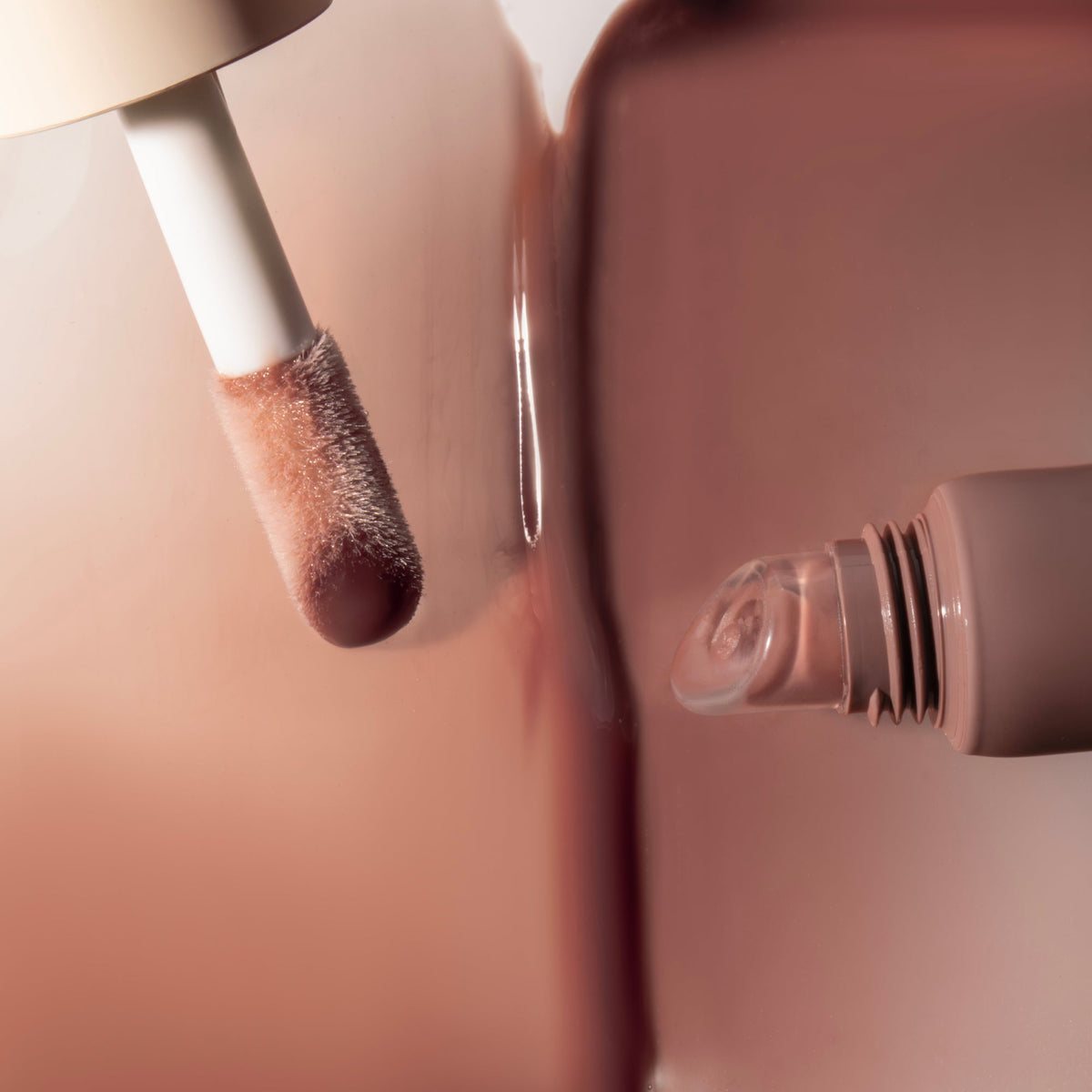 dream-lip-oil-warm-beige-n5 PDP_DLO-WarmBeige-3.jpg