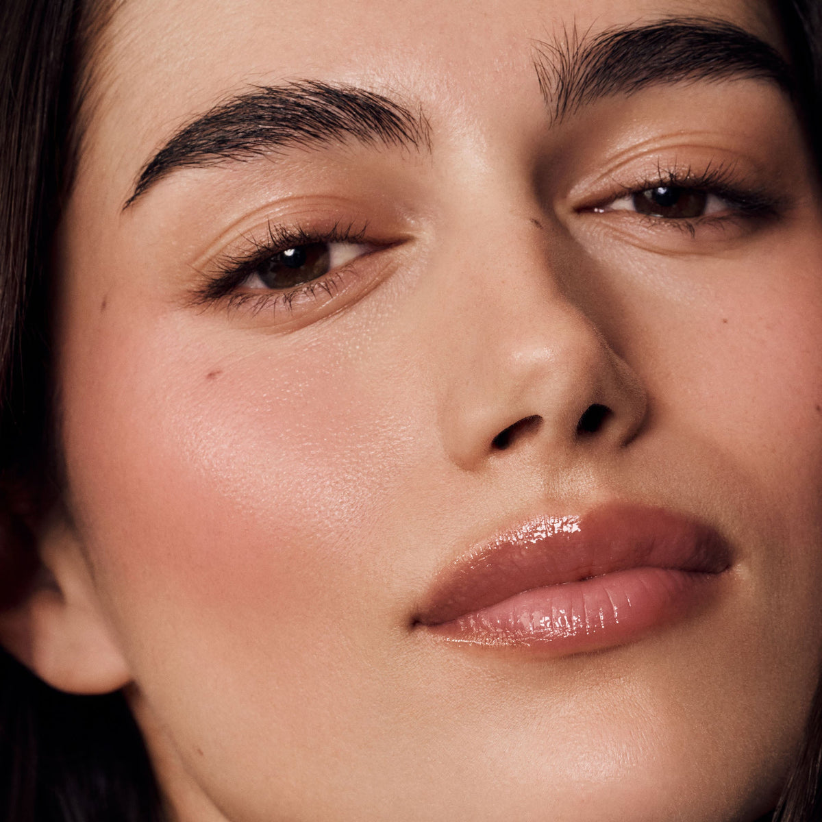 the-dewy-pink-set-o4 HOL25-Pink-Dewy-Set-Model-Pink-Sunset.jpg