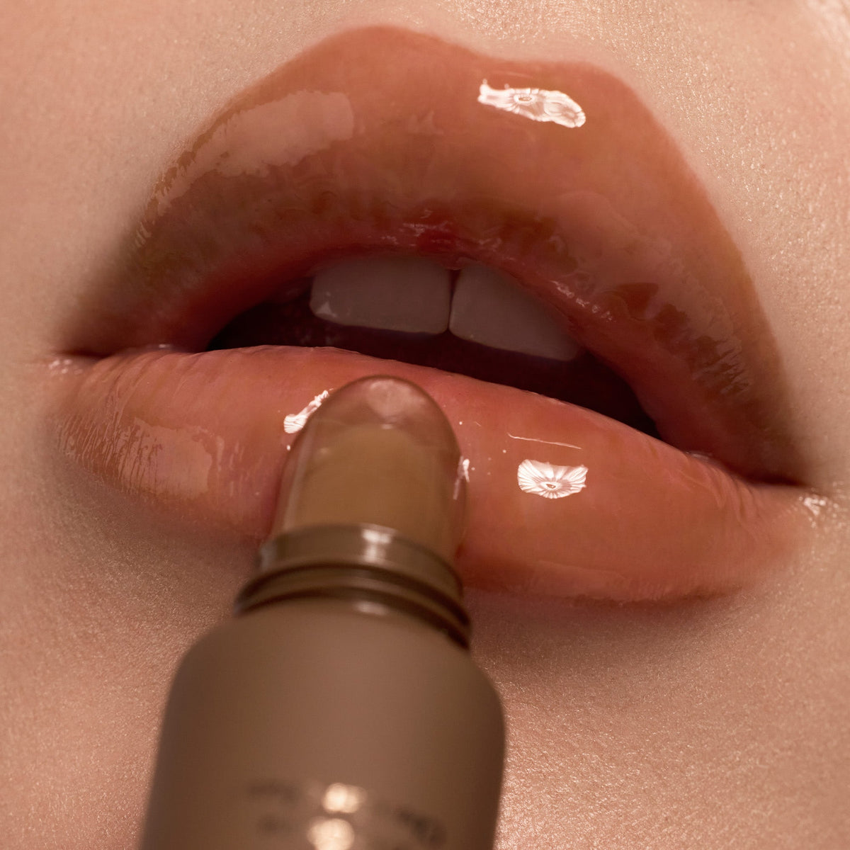 lip-butter-balm-hot-cocoa-p0 LBB-Hot-Cocoa-2025-Lip.jpg