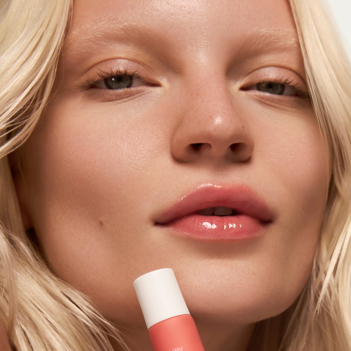 lip-butter-balm-poppy-n3 PDP_LBB-Poppy-1.jpg