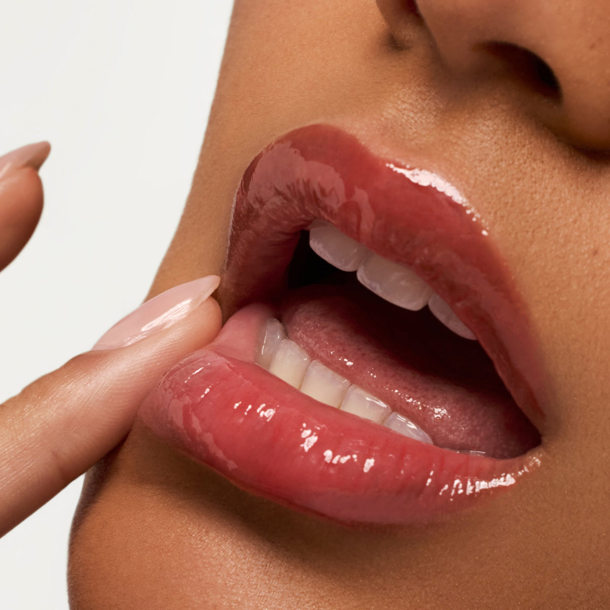 lip-butter-balm-poppy-n3 PDP_LBB-Poppy-2.jpg